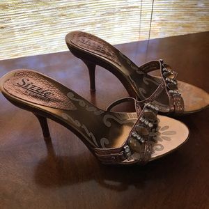 Metallic bronze sizzle brand heels size 8